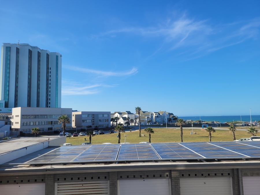 2 Bedroom Property for Sale in Summerstrand Eastern Cape